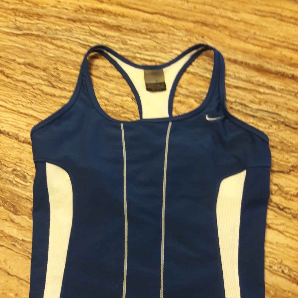 Nike workout ladies top